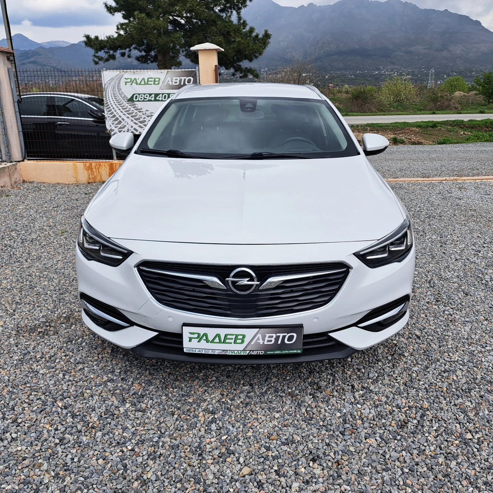 Opel Insignia 1.6 SPORTS TOURER* AUTOMATIC* HEAD UP* KEYLESS* , снимка 1