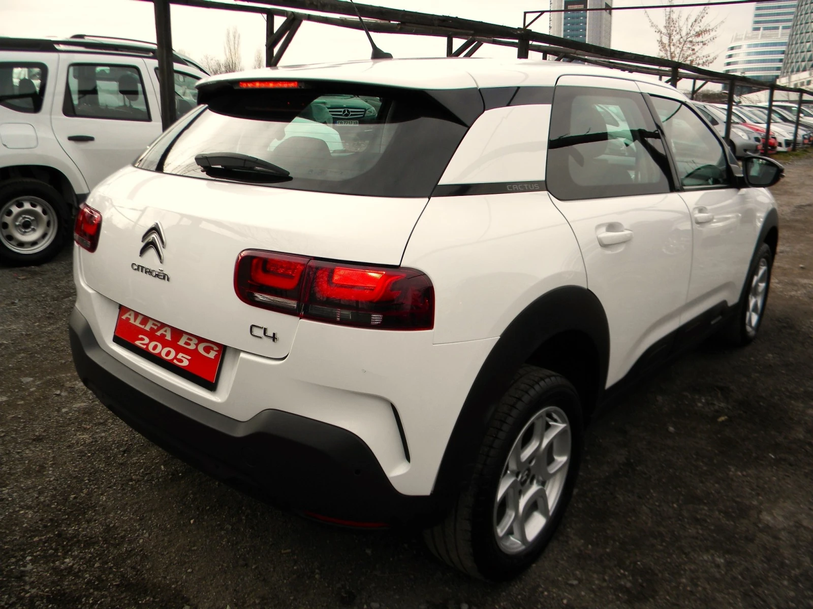 Citroen C4 Cactus 27000km* 1.2MPI-6ck* EURO6D-KATO НОВО*  - изображение 4