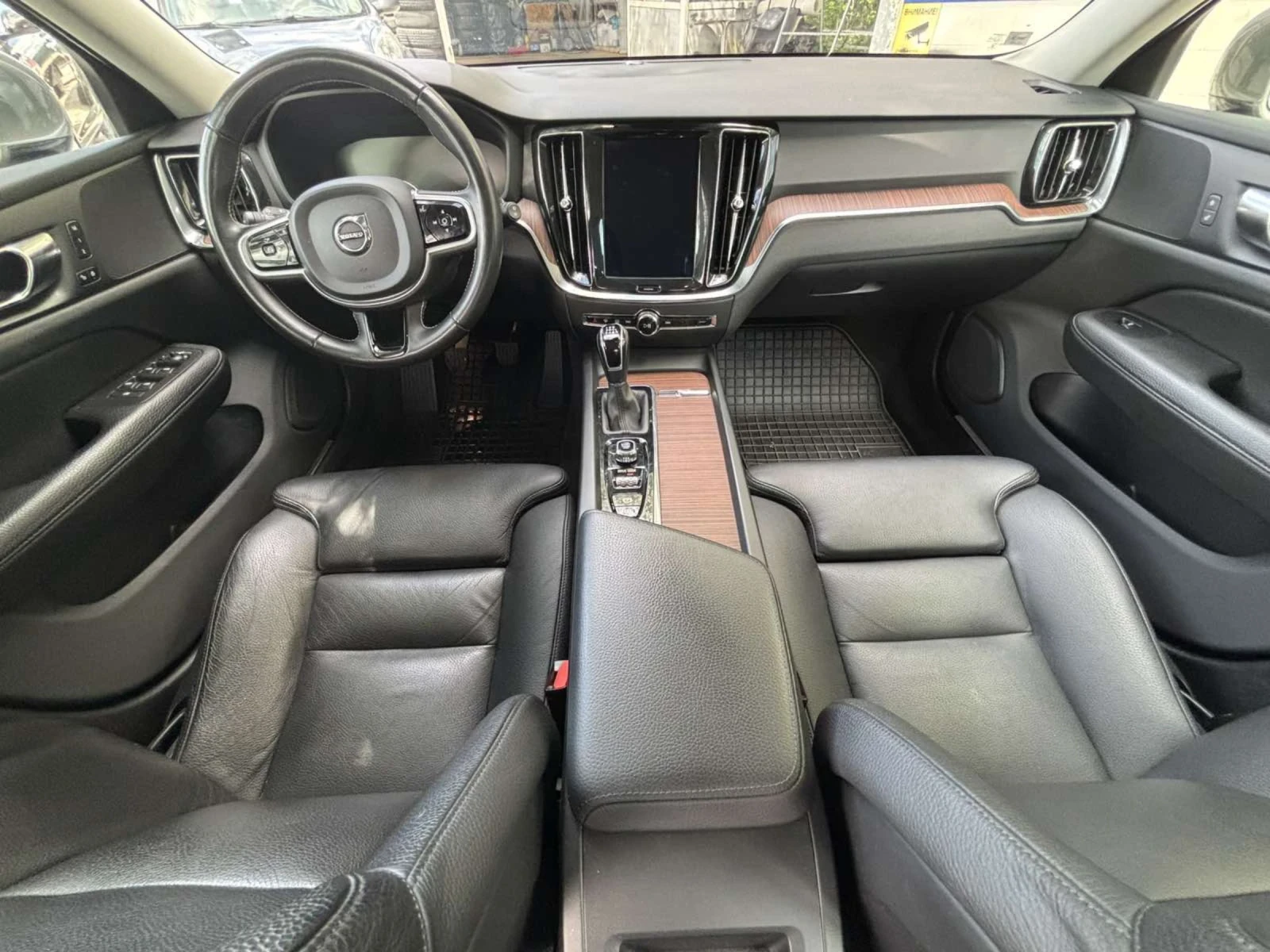 Volvo V60 2.0 - изображение 7