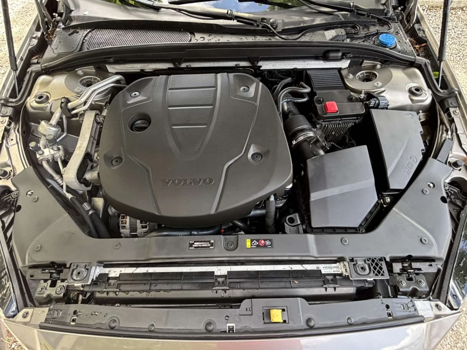 Volvo V60 2.0 - изображение 9