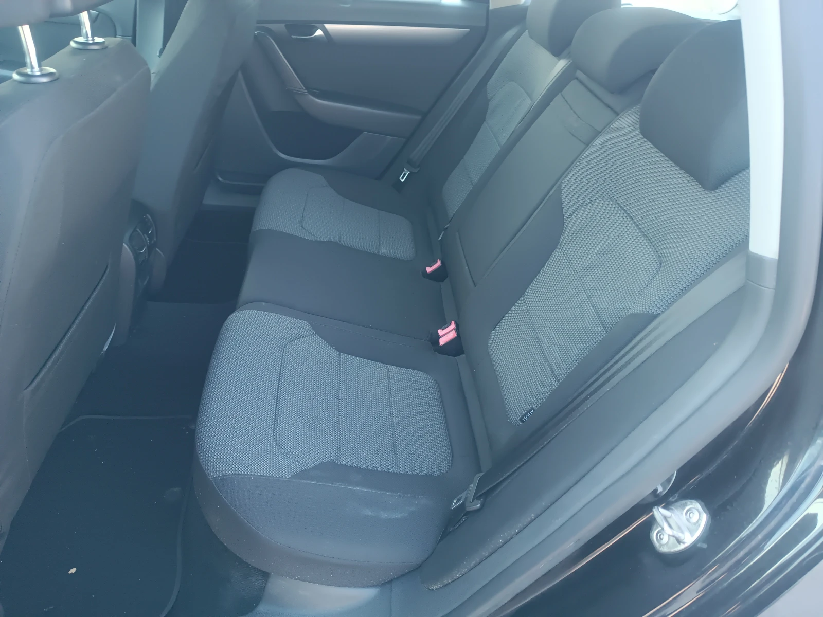 VW Passat 1, 4TSI и 2.0TDI - изображение 6