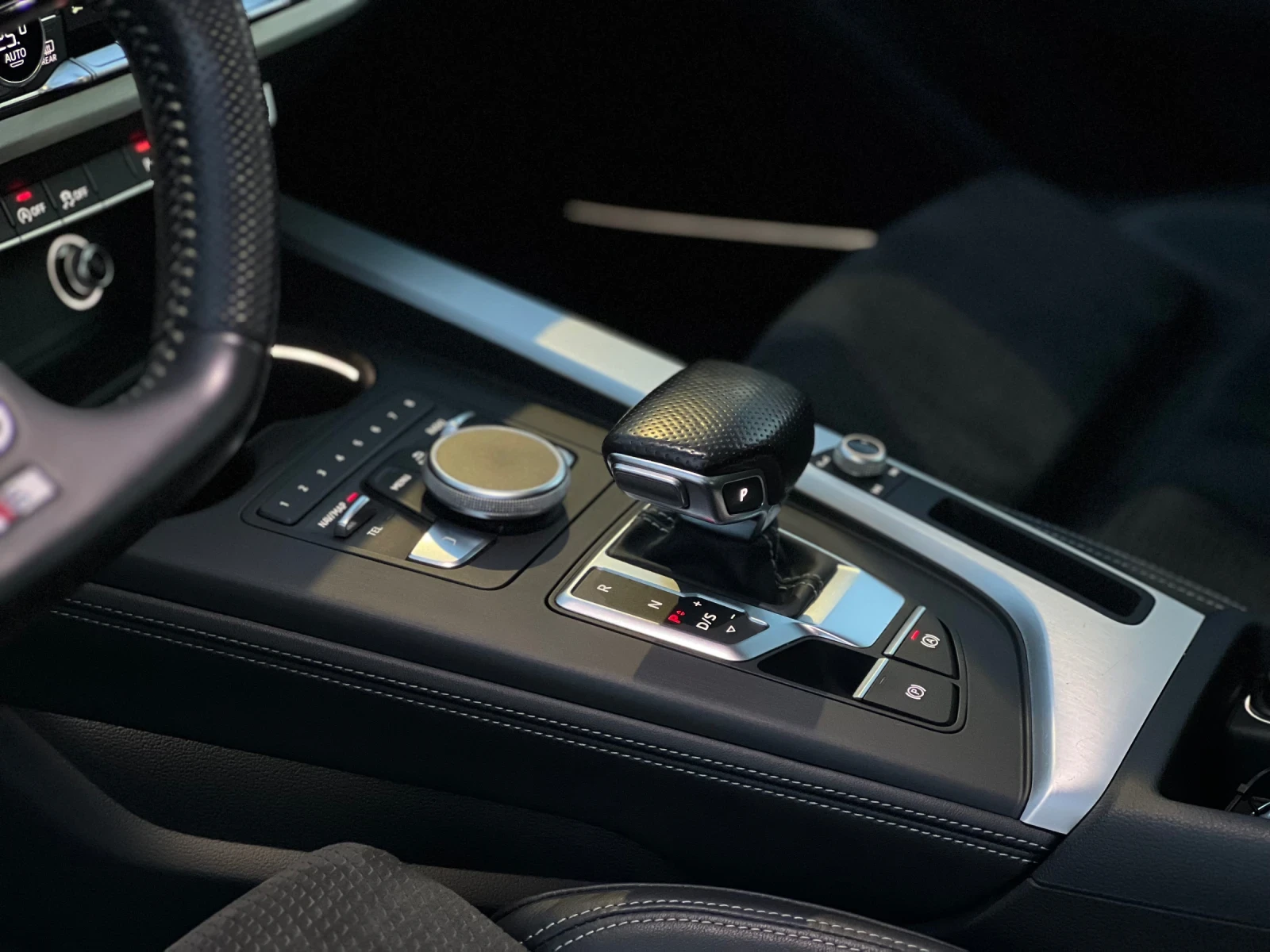 Audi A4 S-LINE / ������� / VIRTUAL / DISTRONIC / �������� | Mobile.bg � ����������� 12