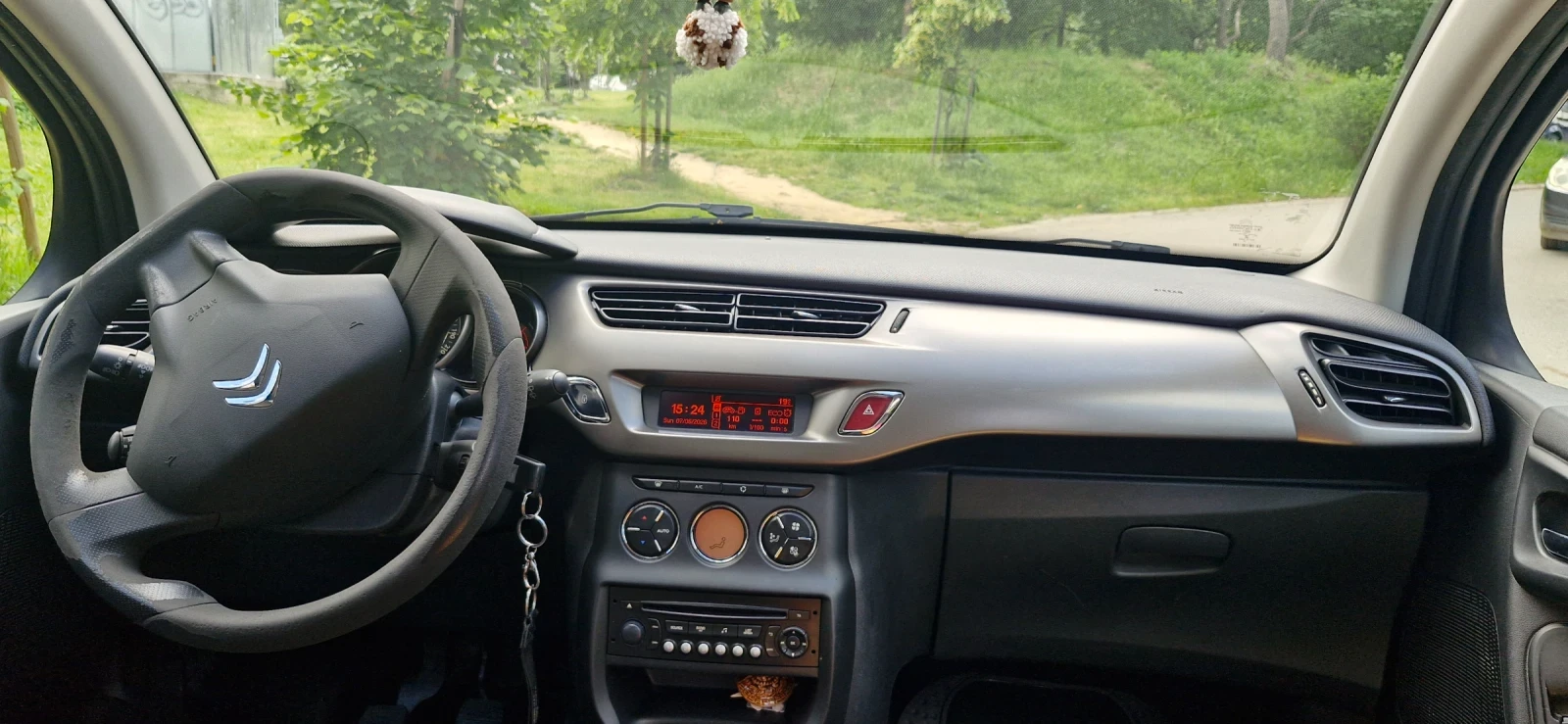 Citroen C3  1.6 HDI PANORAMA2 Комплекта гуми, снимка 10 - Автомобили и джипове - 54412148
