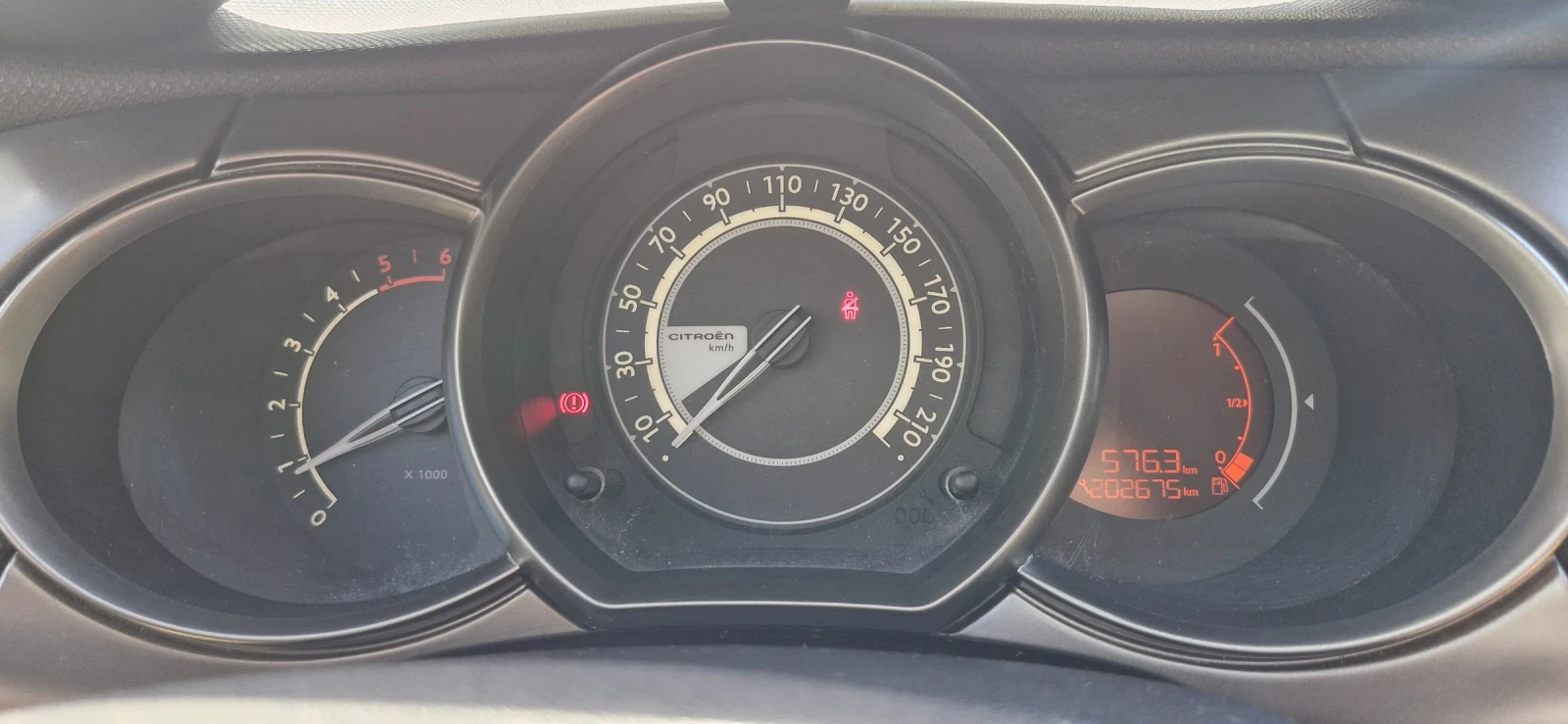 Citroen C3  1.6 HDI PANORAMA2 Комплекта гуми, снимка 13 - Автомобили и джипове - 54412148