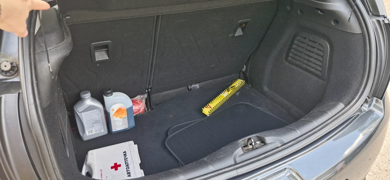 Citroen C3  1.6 HDI PANORAMA2 Комплекта гуми, снимка 7 - Автомобили и джипове - 54412148