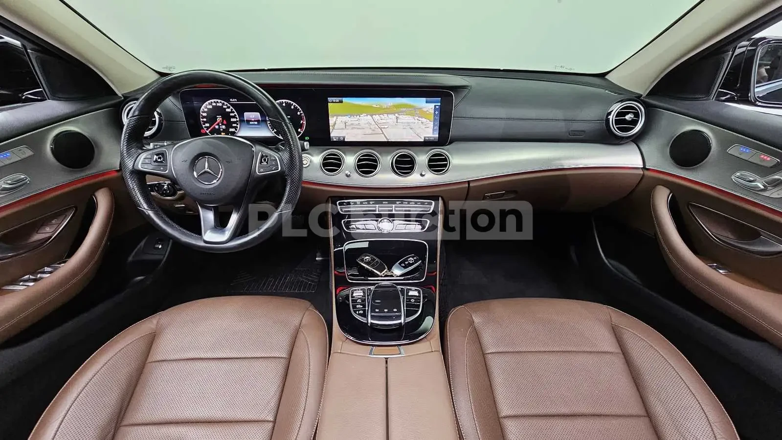 Mercedes-Benz E 300 | ПОДГРЕВ | ОБДУХВАНЕ | ПАНОРАМА | , снимка 7 - Автомобили и джипове - 54552224