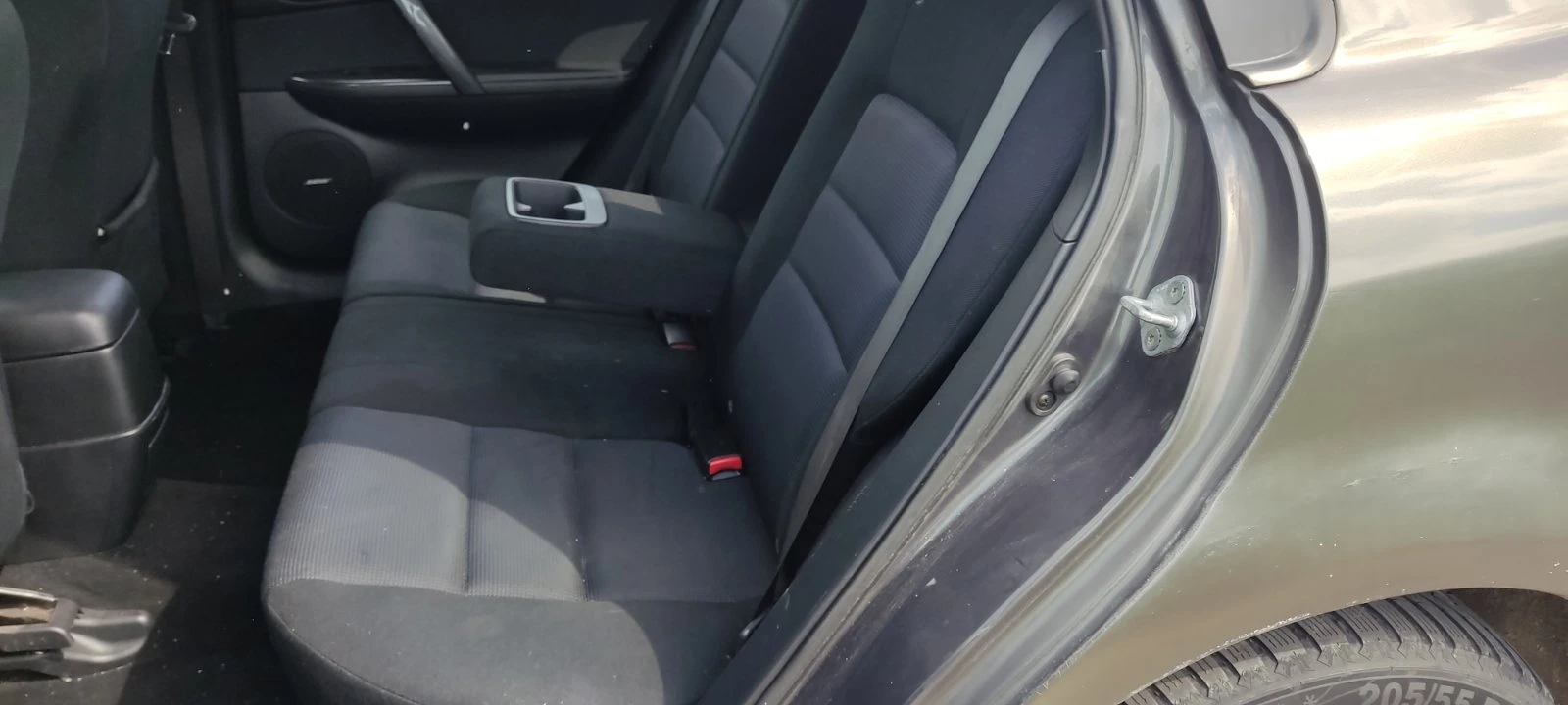 Mazda 6 2.0i 6 скорости, снимка 10 - Автомобили и джипове - 54565817