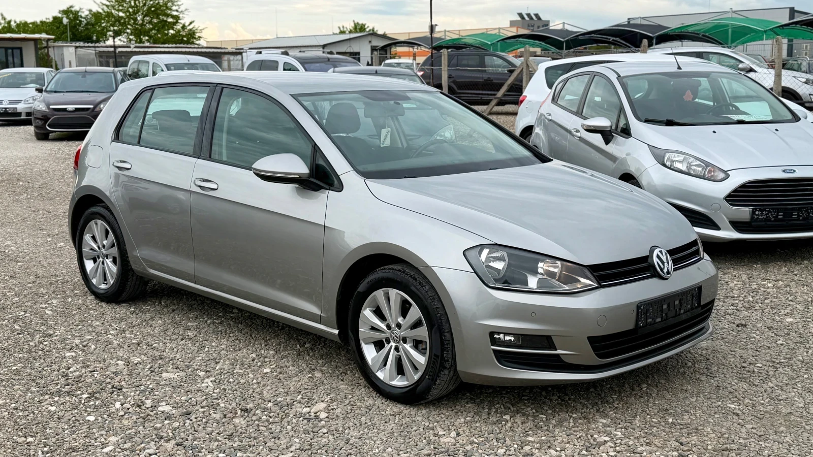 VW Golf 1.6 TDI * АВТОМАТ* , снимка 3 - Автомобили и джипове - 54609760