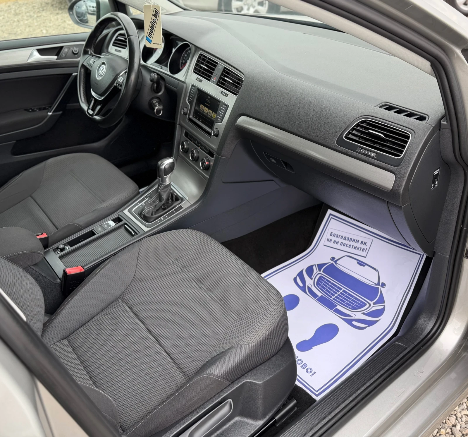 VW Golf 1.6 TDI * АВТОМАТ* , снимка 13 - Автомобили и джипове - 54609760