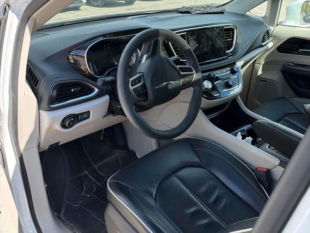Chrysler Pacifica * Limited * CARFAX * 2 ����� * KEYLESS * ������� | Mobile.bg � ����������� 5