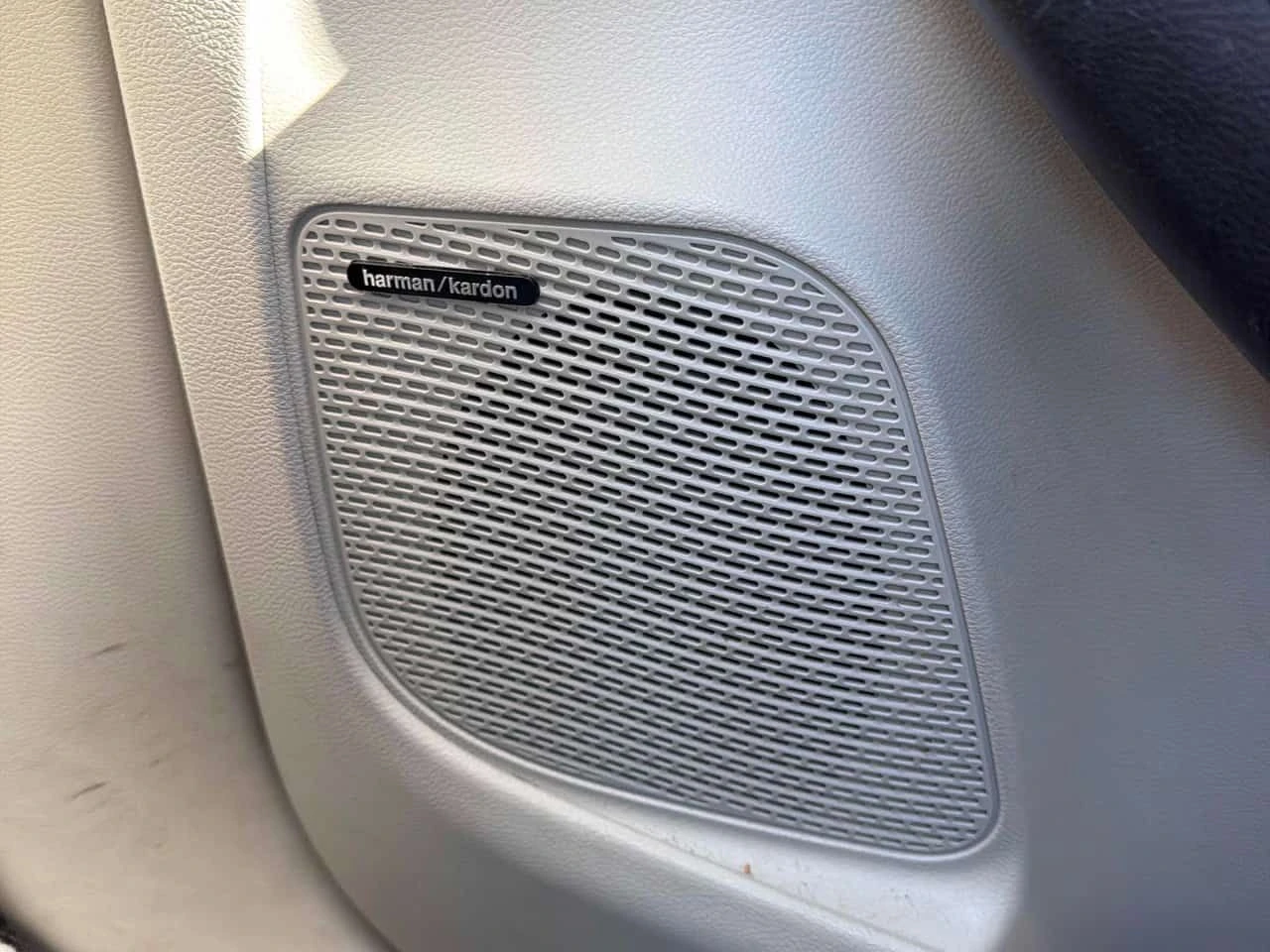 Chrysler Pacifica * Limited * CARFAX * 2 ����� * KEYLESS * ������� | Mobile.bg � ����������� 13