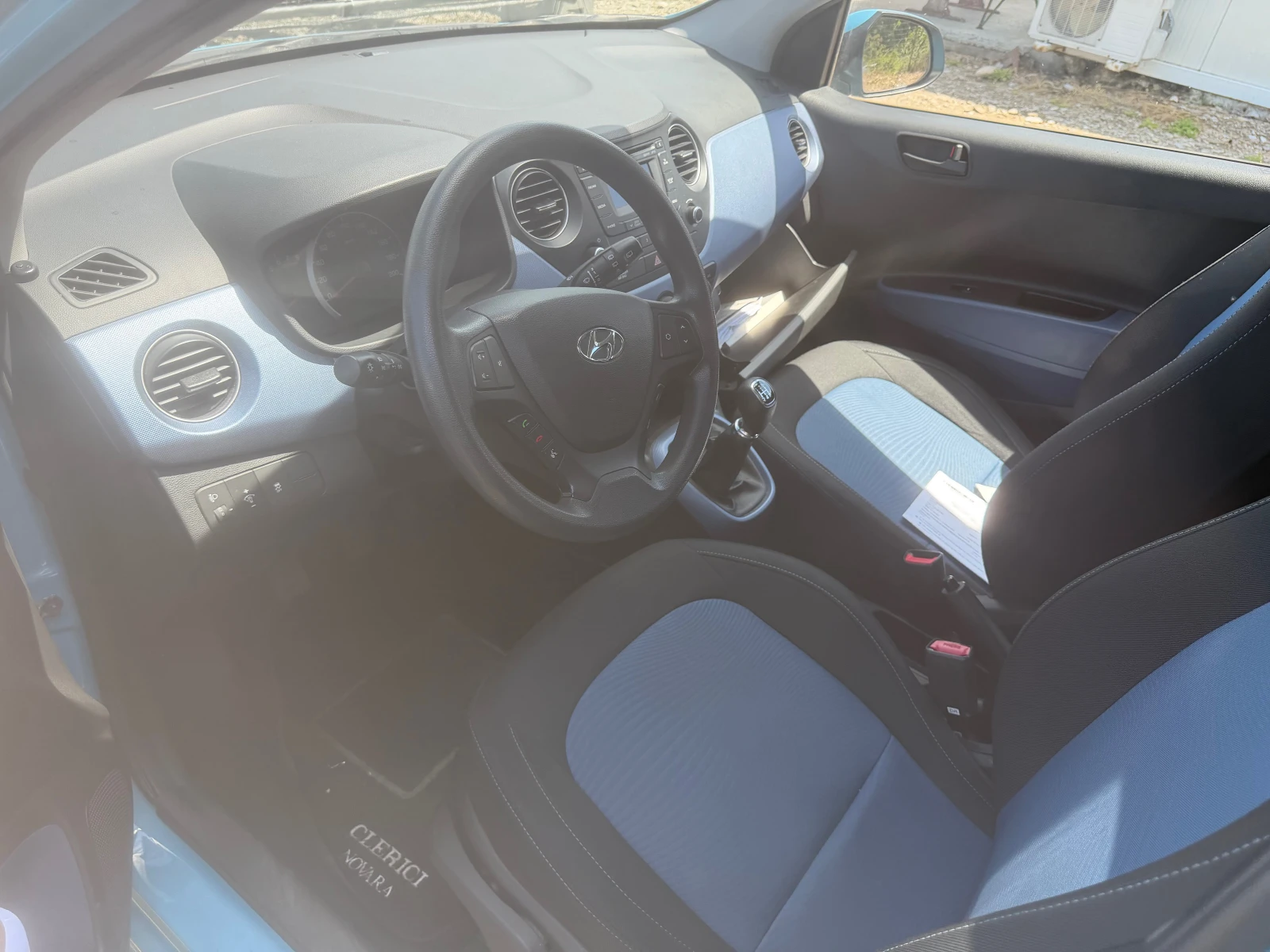 Hyundai I10 1.0i, снимка 5 - Автомобили и джипове - 54667207