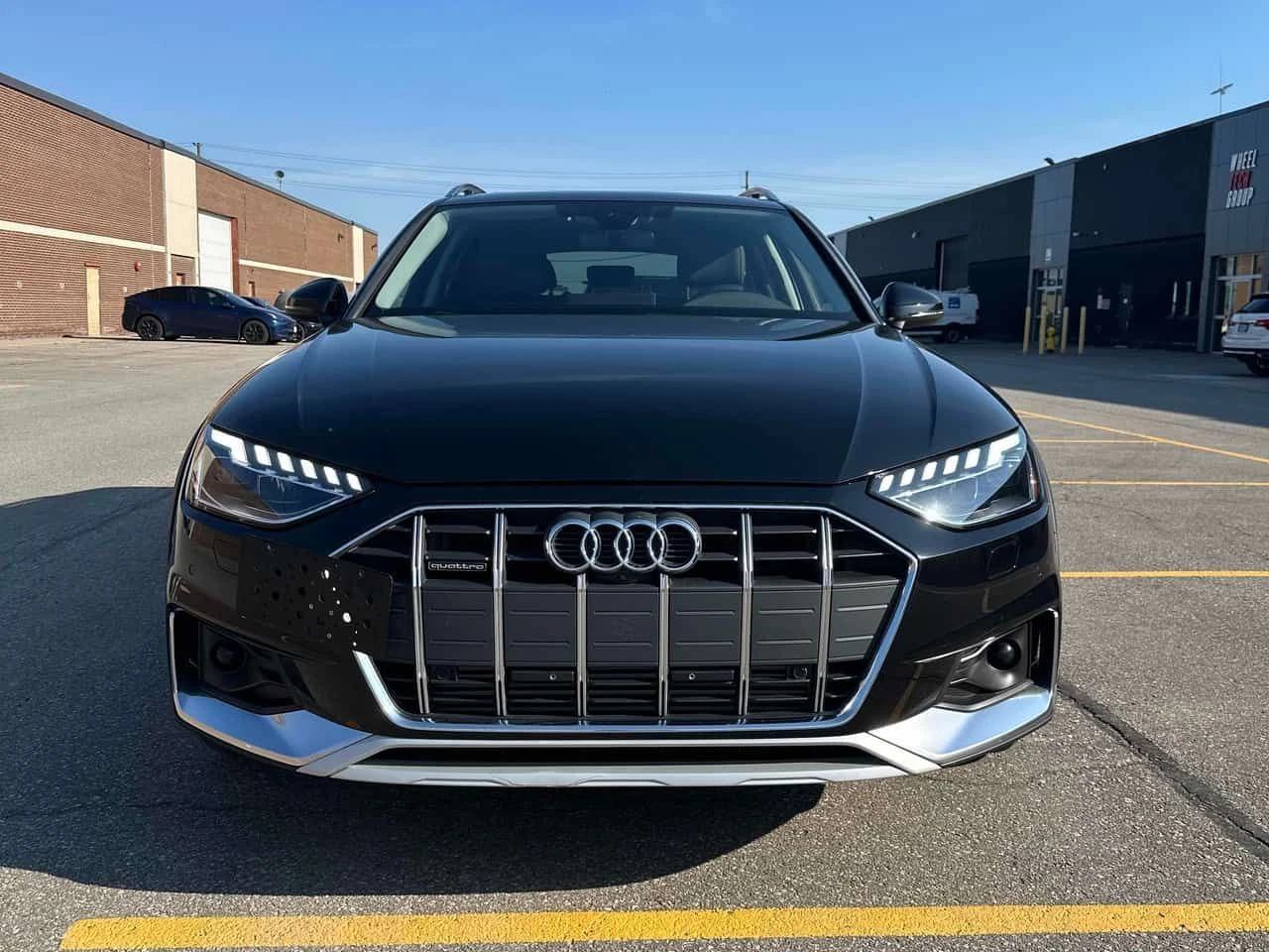 Audi A4 Allroad Progressiv| DISTRONIC| 360| MATRIX| PANO| 2 КЛЮЧА, снимка 3 - Автомобили и джипове - 54716008