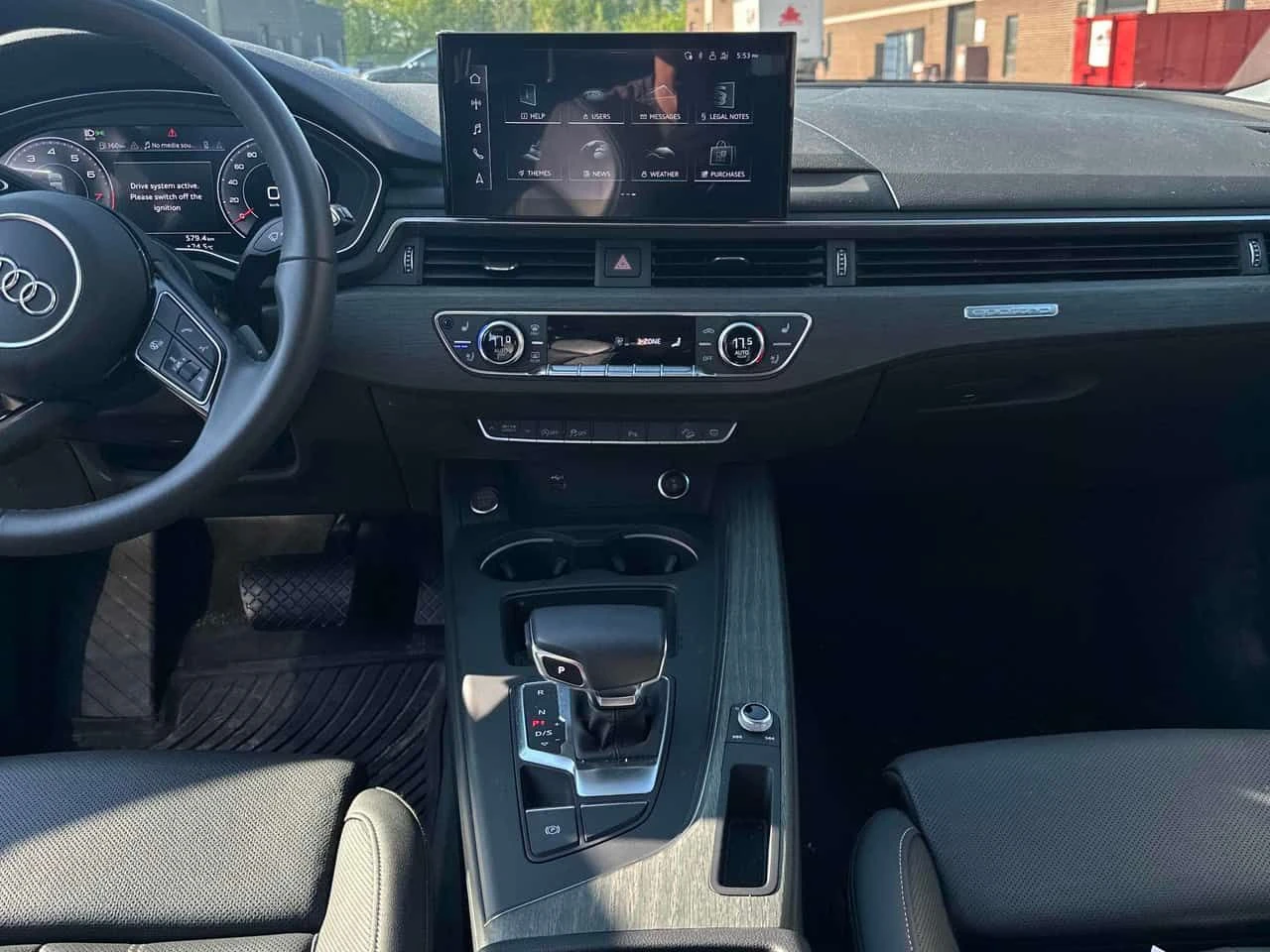 Audi A4 Allroad Progressiv| DISTRONIC| 360| MATRIX| PANO| 2 КЛЮЧА, снимка 9 - Автомобили и джипове - 54716008