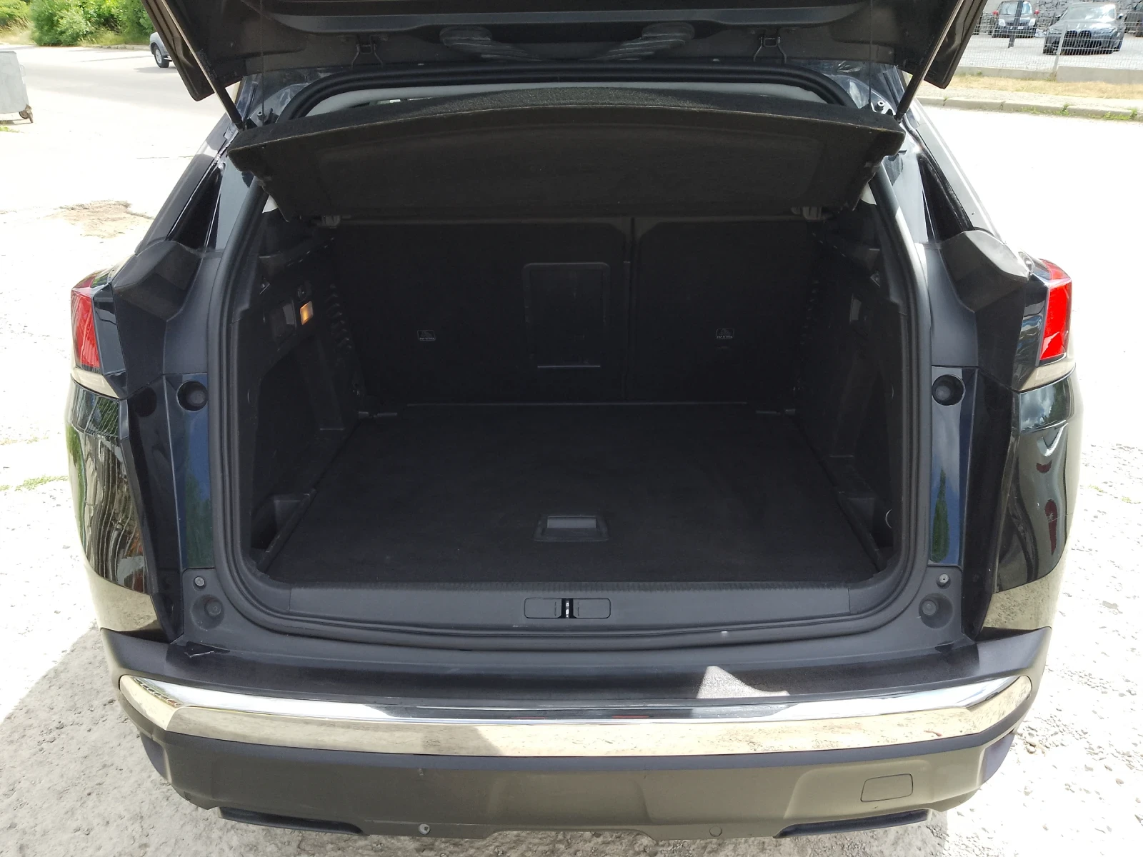 Peugeot 3008 1.5 HDI/ALLURE/ПАНОРАМА, снимка 16 - Автомобили и джипове - 54894737