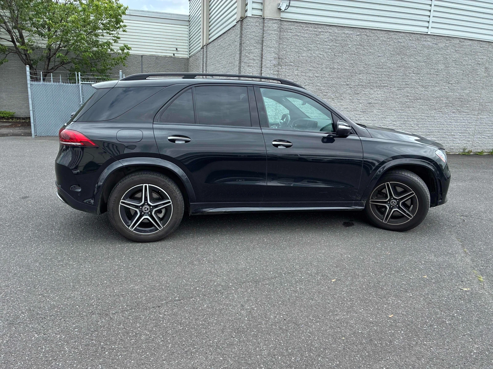 Mercedes-Benz GLE 450 /360/DIS/HUD/BURMESTER/ЦЕНА ДО БГ , снимка 4 - Автомобили и джипове - 54983648