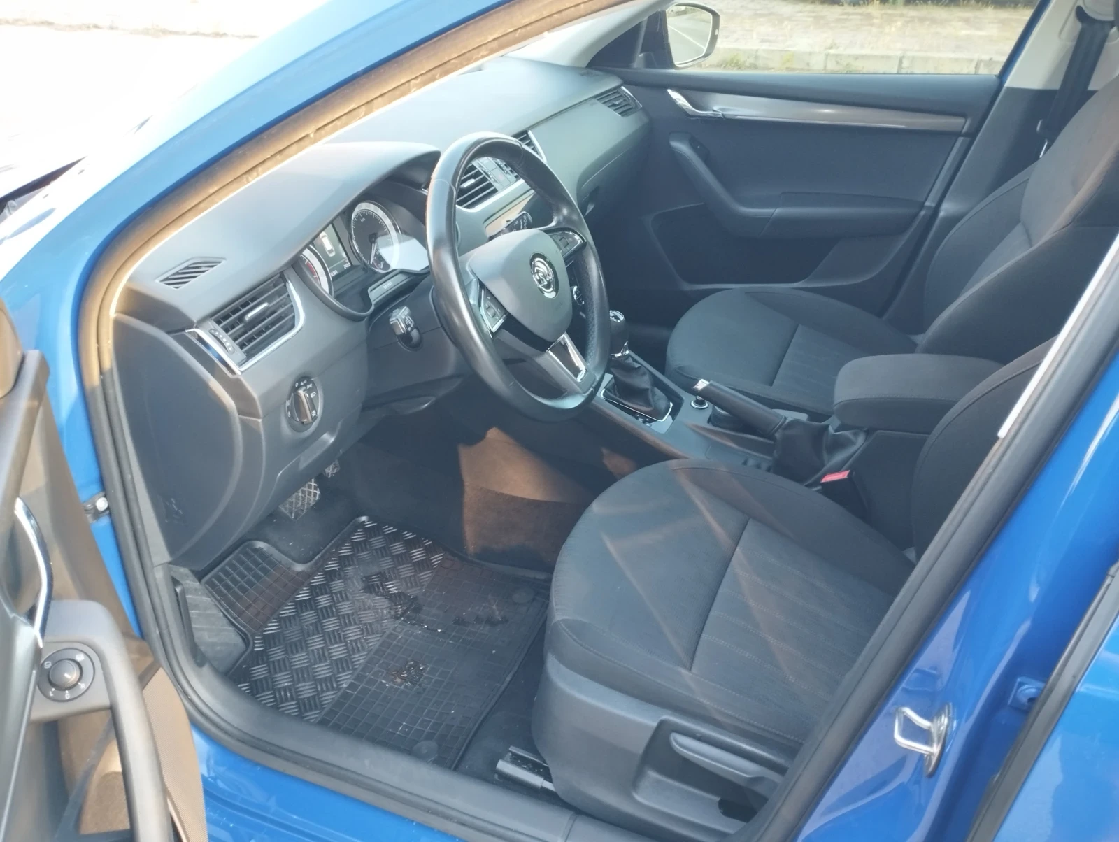 Skoda Octavia Стайл, комби, 1.5TSI, G-tec, снимка 7 - Автомобили и джипове - 55223318