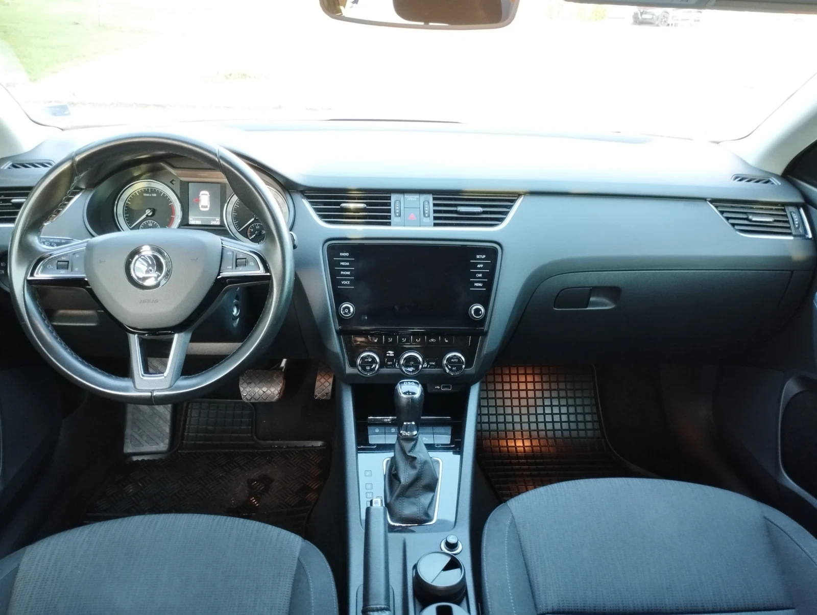 Skoda Octavia Стайл, комби, 1.5TSI, G-tec, снимка 11 - Автомобили и джипове - 55223318