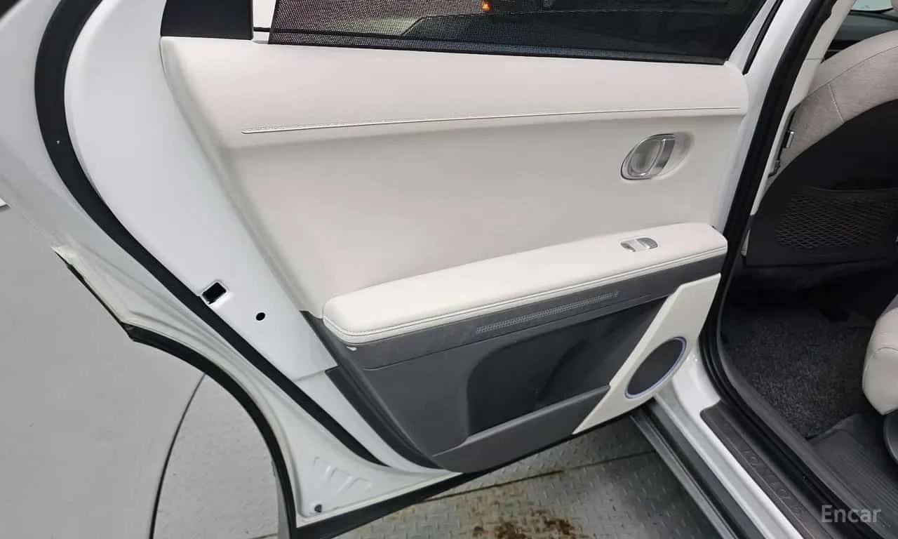 Hyundai Ioniq 5 Long range  CARFAX, снимка 14 - Автомобили и джипове - 55393902