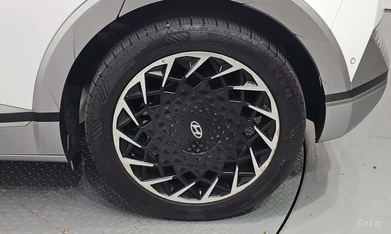 Hyundai Ioniq 5 Long range  CARFAX, снимка 5 - Автомобили и джипове - 55393902