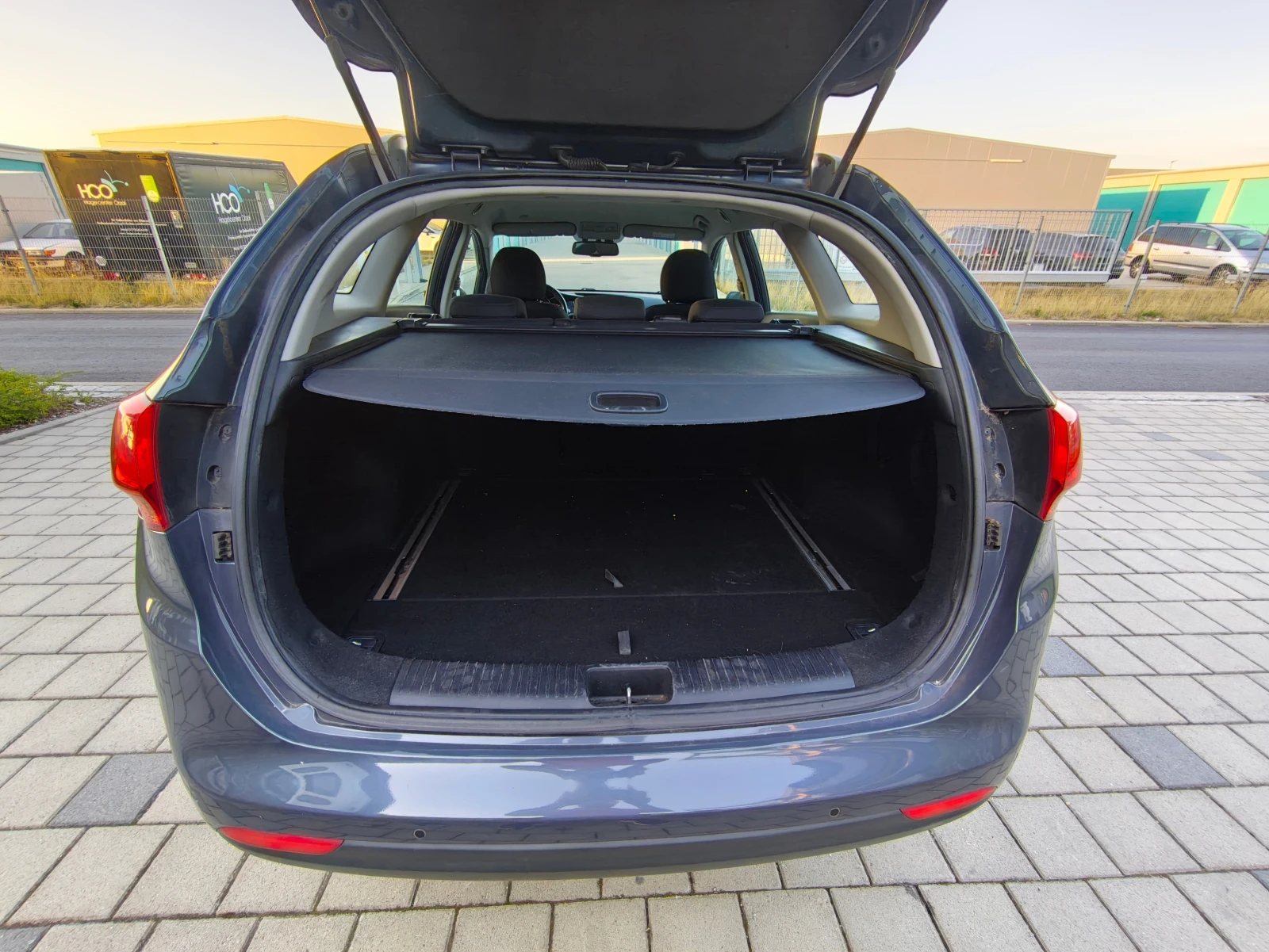 Kia Ceed 1.6CRDI, снимка 13 - Автомобили и джипове - 55492066
