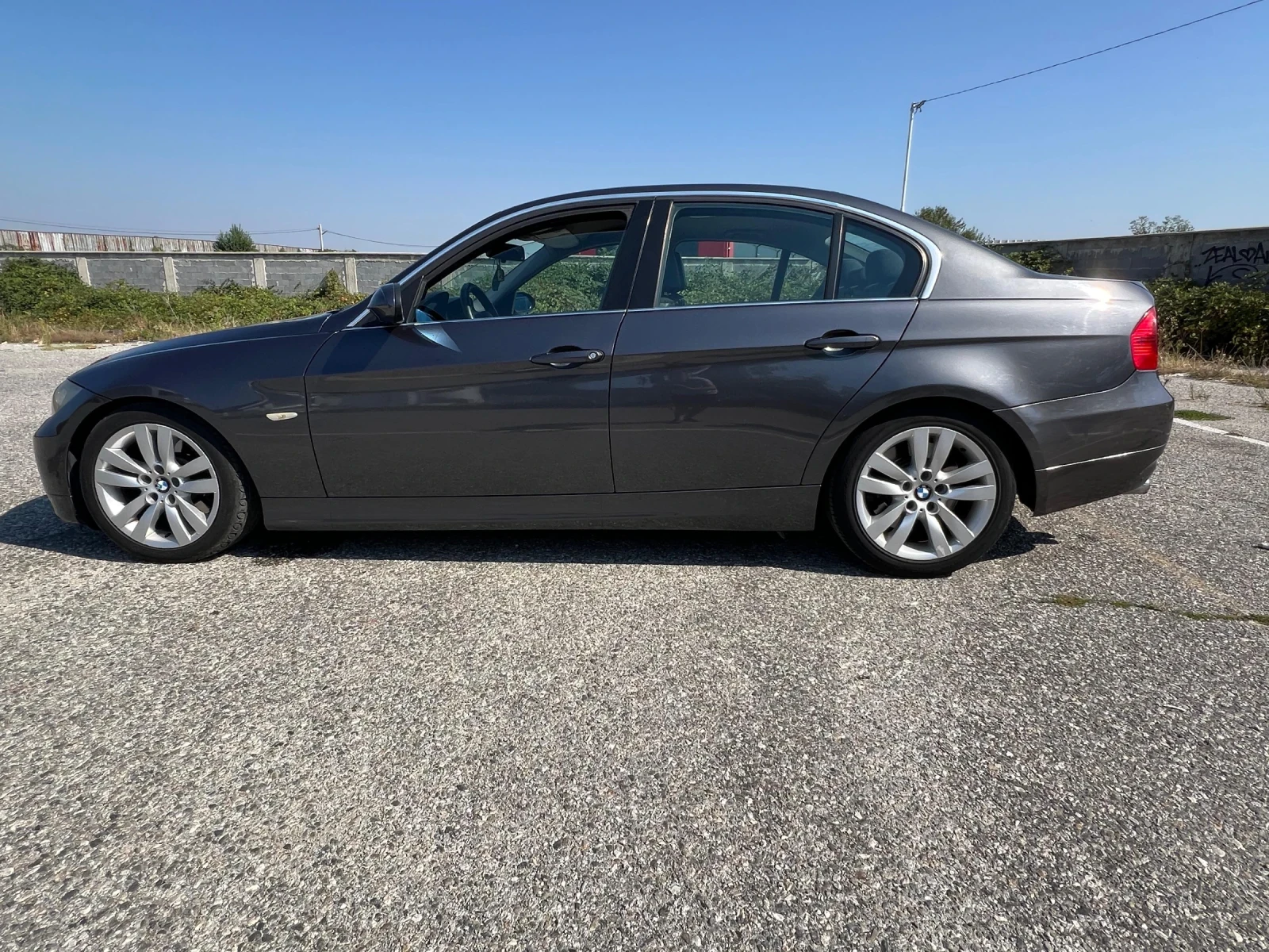 BMW 330, снимка 5 - Автомобили и джипове - 56202622