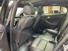 Mercedes-Benz GLA 250 АМГ ПАК/ПАНОРАМА/ПОДГРЕВ/ПАМЕТ/CARFAX/ФИНАНСИРАНЕ, снимка 12