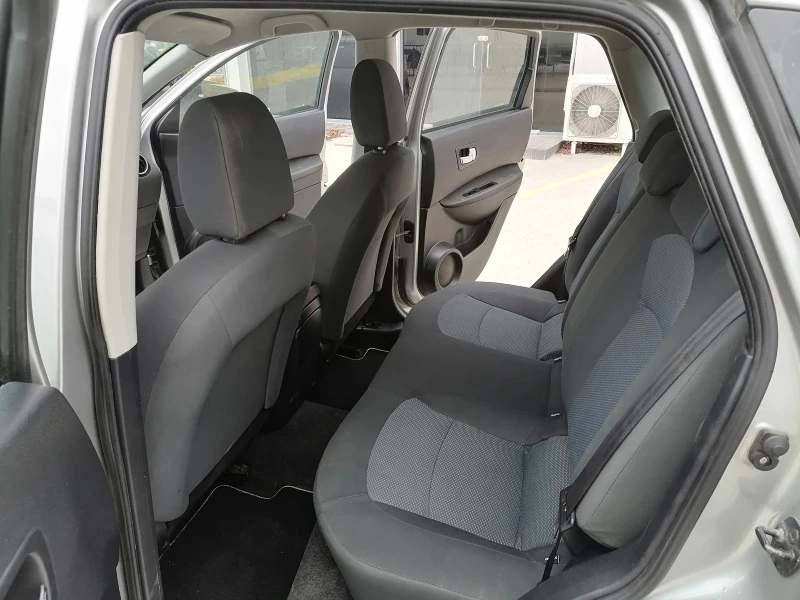 Nissan Qashqai, снимка 10 - Автомобили и джипове - 44765494