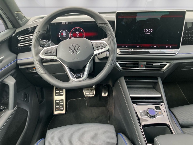 VW Tiguan 2.0 TDI 4Motion = R-Line= Panorama Гаранция, снимка 9 - Автомобили и джипове - 46085353
