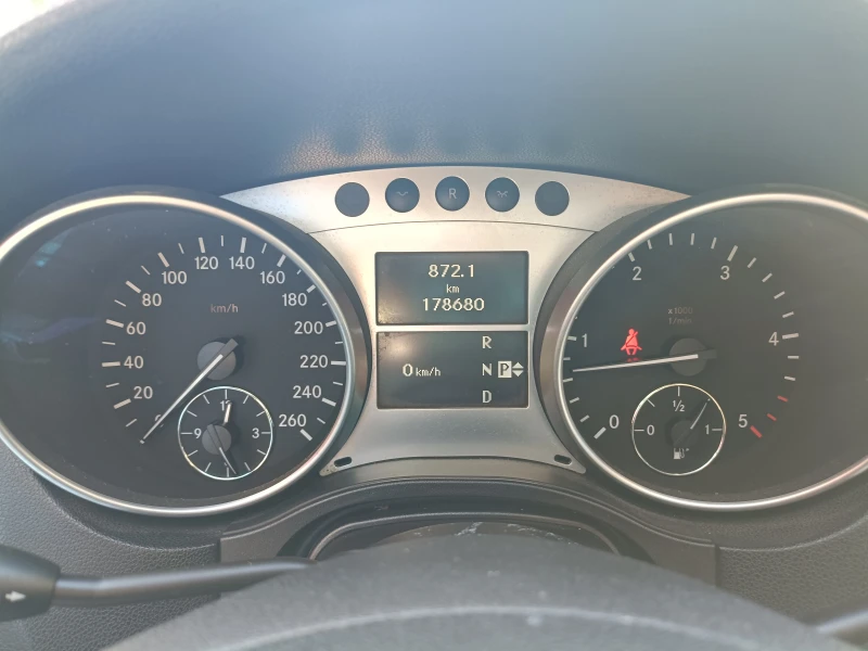 Mercedes-Benz ML 320 3.2CDI Facelift, снимка 13 - Автомобили и джипове - 47409418