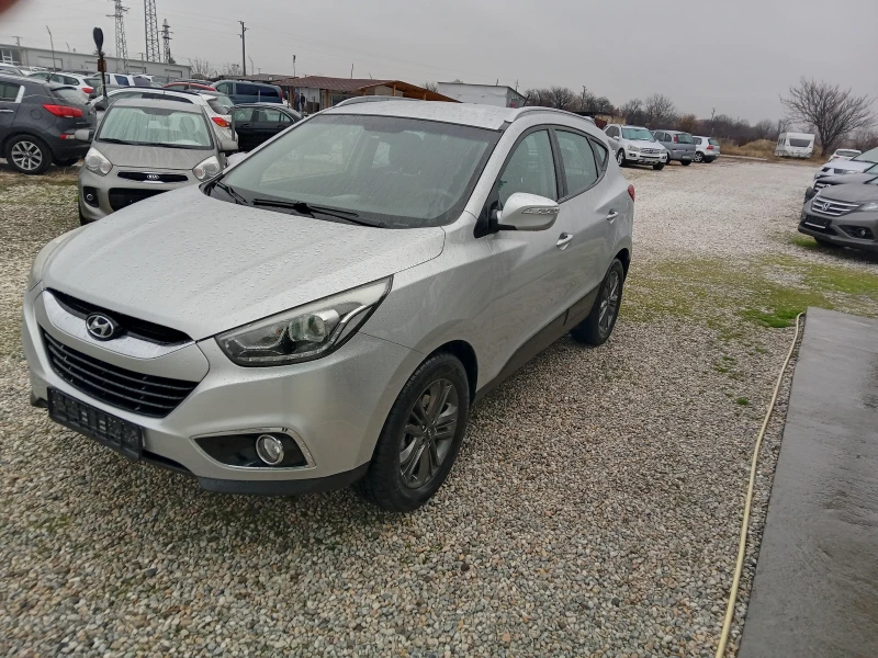 Hyundai IX35 1.7 facelift , снимка 3 - Автомобили и джипове - 48163536