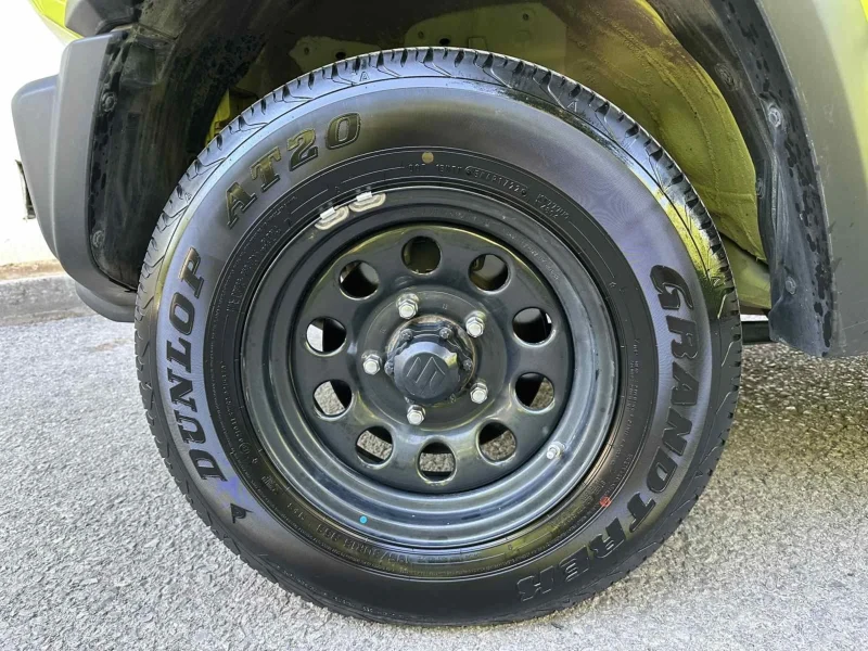 Suzuki Jimny, снимка 17 - Автомобили и джипове - 51623674