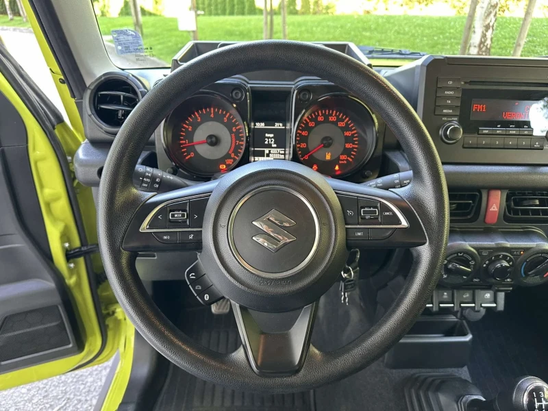 Suzuki Jimny, снимка 11 - Автомобили и джипове - 51623674