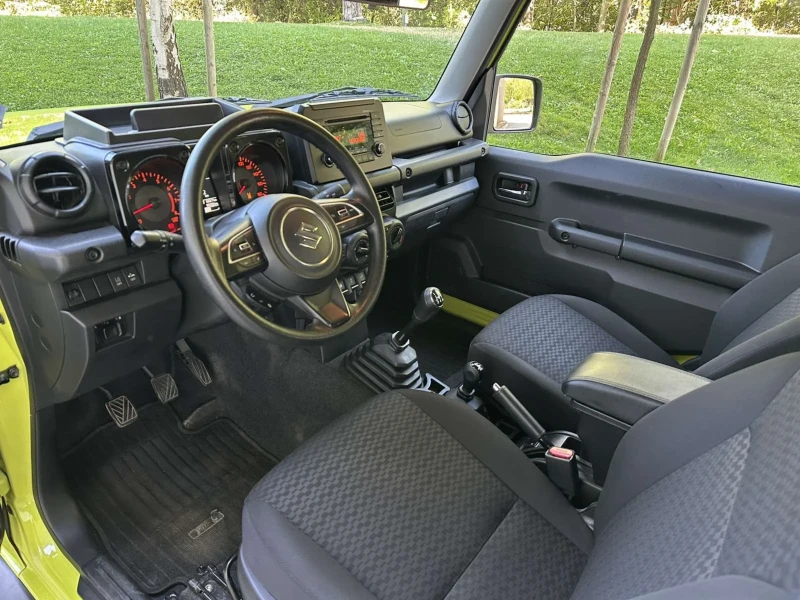 Suzuki Jimny, снимка 9 - Автомобили и джипове - 51623674