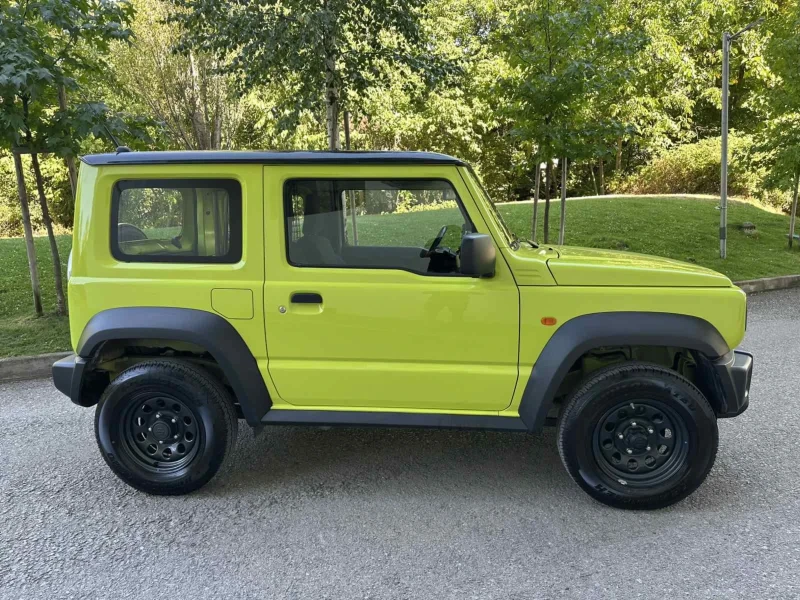 Suzuki Jimny, снимка 8 - Автомобили и джипове - 51623674