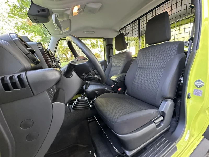 Suzuki Jimny, снимка 10 - Автомобили и джипове - 51623674