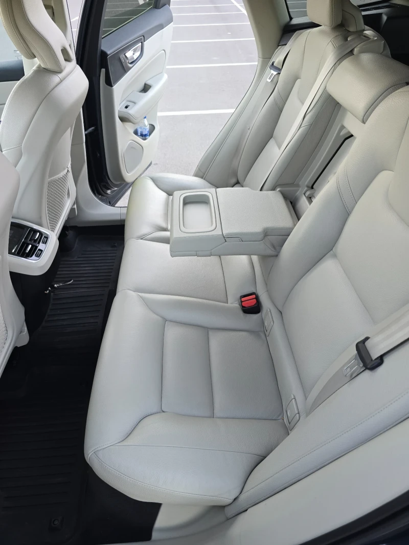 Volvo XC60 INSCIPTION !!! T5 FULL, снимка 10 - Автомобили и джипове - 51738482