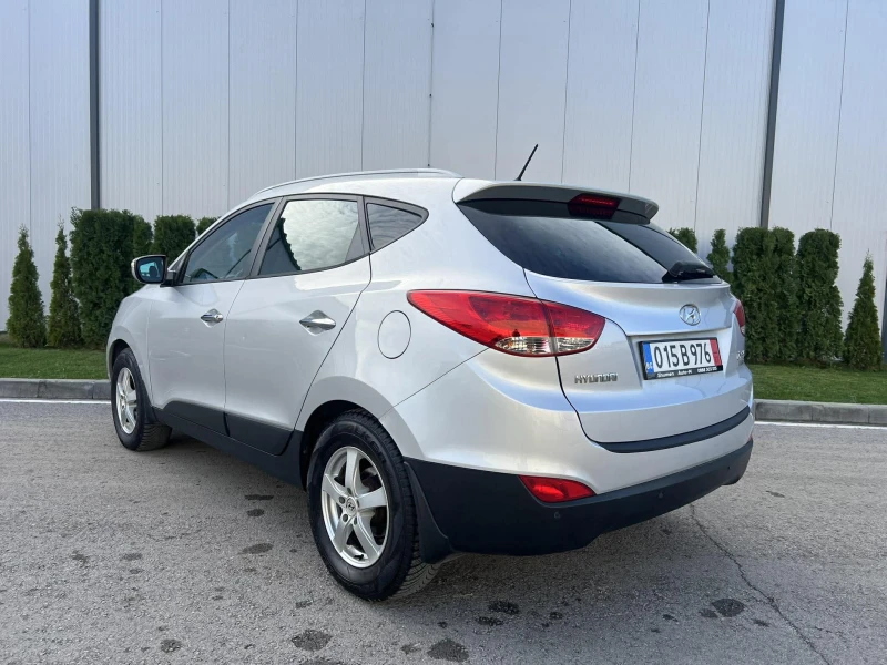 Hyundai IX35 2.0CRDI, снимка 6 - Автомобили и джипове - 53090603