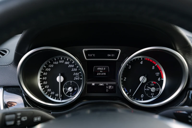 Mercedes-Benz GL 350 4Matic AMG PACK, снимка 11 - Автомобили и джипове - 53465457