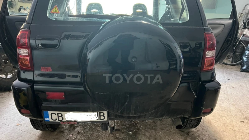 Toyota Rav4, снимка 4 - Автомобили и джипове - 48771135