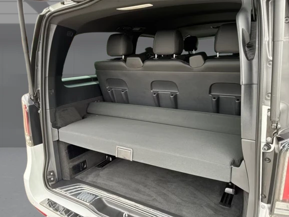 Mercedes-Benz EQV 300 Long = Avantgarde = Airmatic Гаранция, снимка 9 - Автомобили и джипове - 55301099