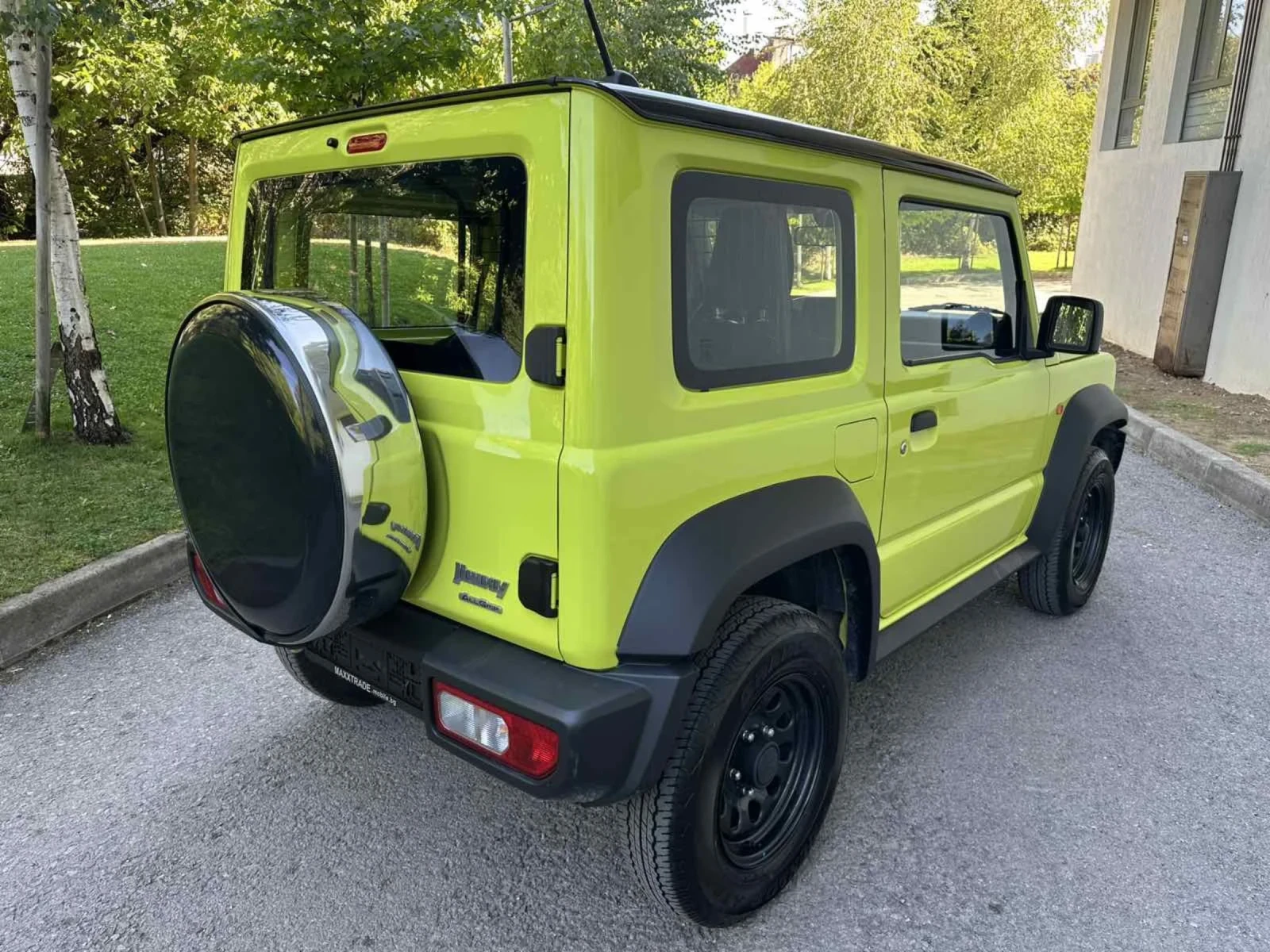 Suzuki Jimny  - изображение 7