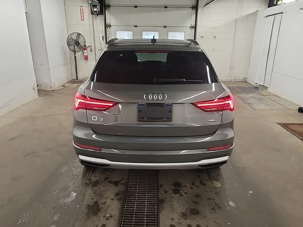 Audi Q3 * KOMFORT * CARFAX * БЕЗ ПЪРВОНАЧАЛНА ВНОСКА - изображение 6