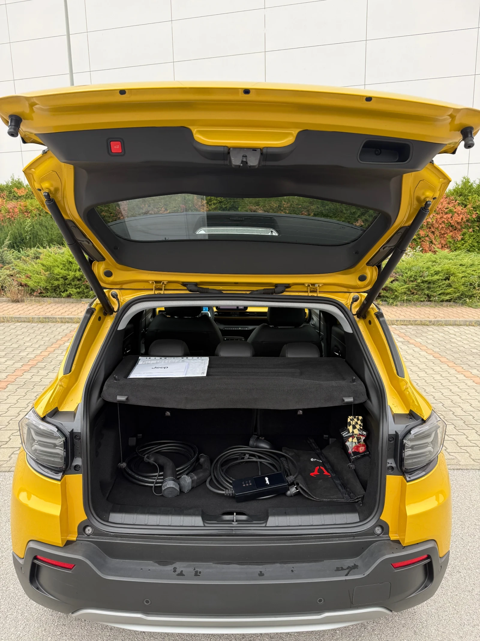 Jeep Avenger Summit-Paket / Електричка - изображение 8