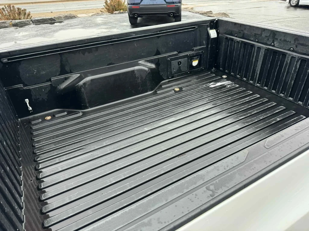 Toyota Tacoma * SR5 * CARFAX *    | Mobile.bg   17