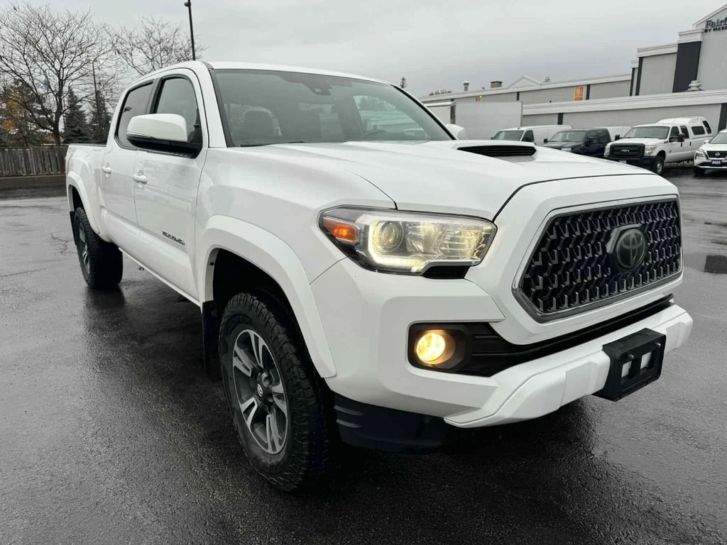 Toyota Tacoma * SR5 * CARFAX *    | Mobile.bg   15