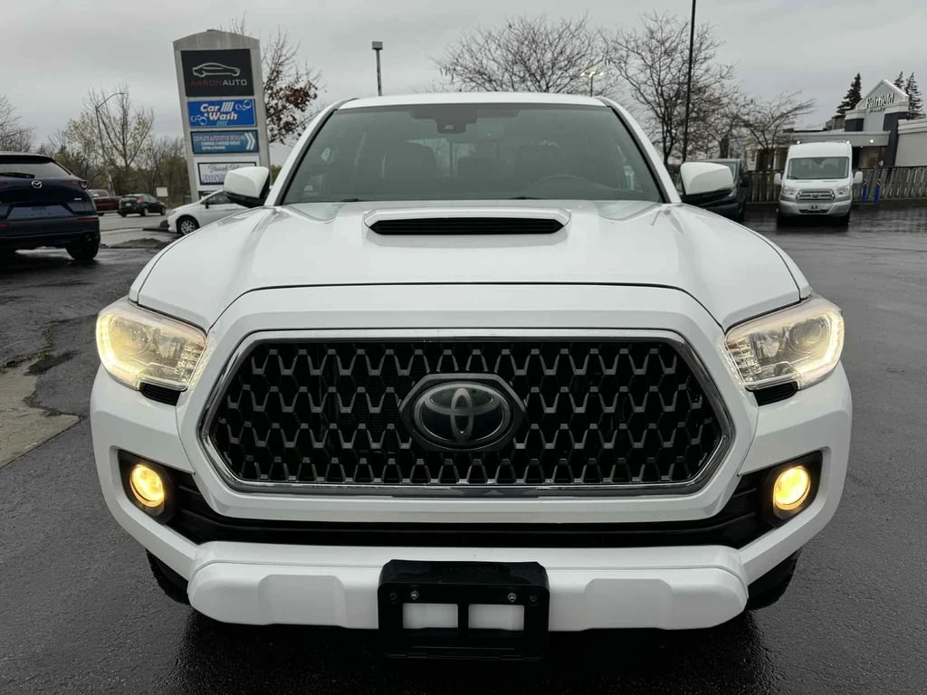 Toyota Tacoma * SR5 * CARFAX *    | Mobile.bg   6