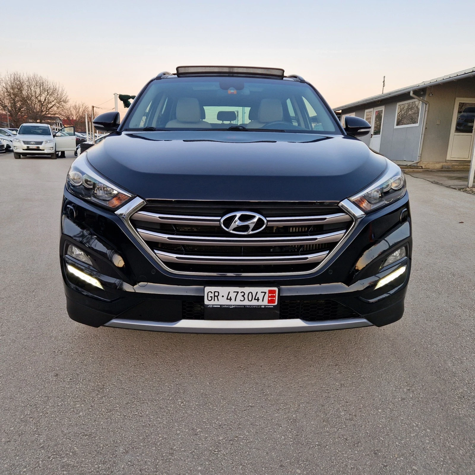 Hyundai Tucson 2.0 185к.4Х4 VERTEX/ОБДУХВАНЕ/ПАНОРАМА/ ШВЕЙЦАРИЯ  - изображение 2