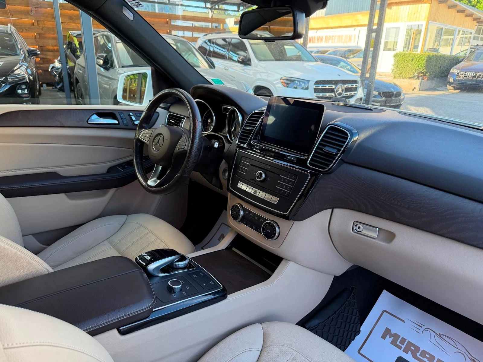 Mercedes-Benz GLE 400 4Matic AMG-Pack, снимка 9 - Автомобили и джипове - 54934428