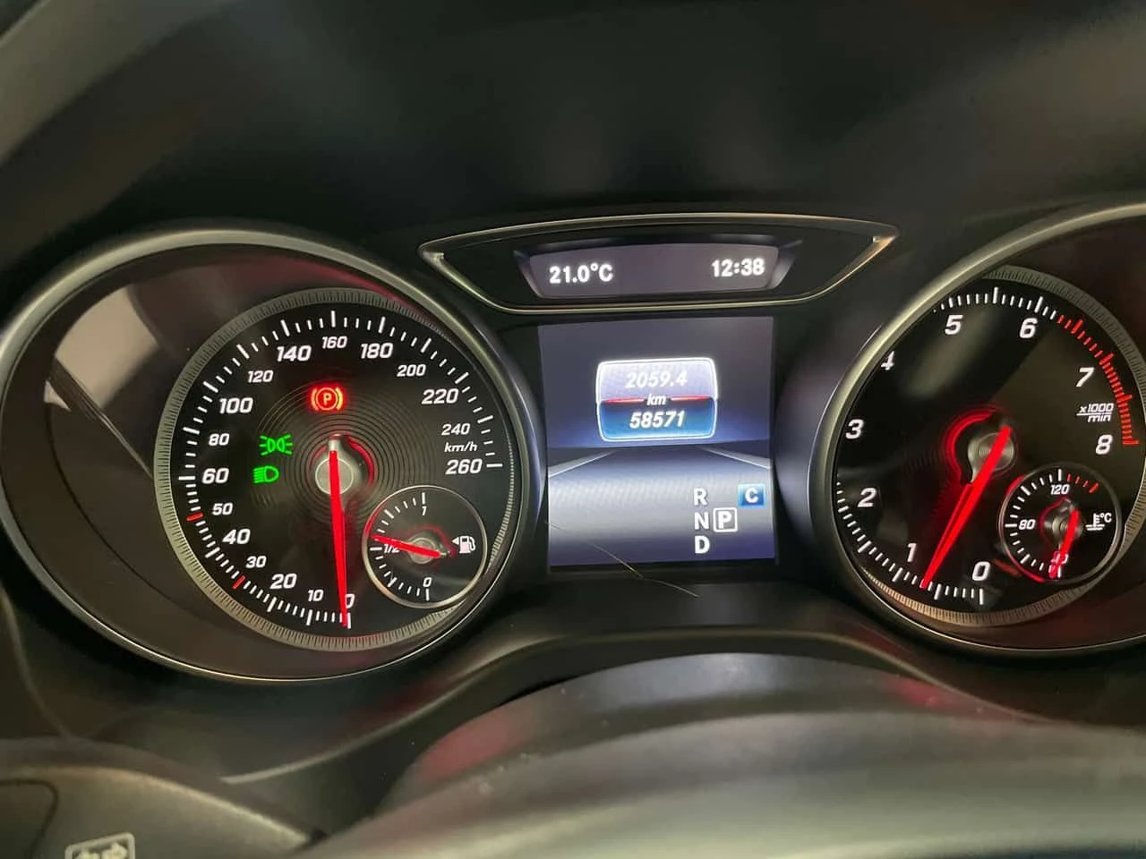 Mercedes-Benz GLA 250 АМГ ПАК/ПАНОРАМА/ПОДГРЕВ/ПАМЕТ/CARFAX/ФИНАНСИРАНЕ, снимка 9 - Автомобили и джипове - 55040456